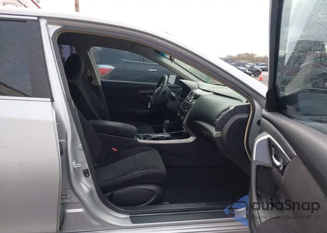 2013 Nissan Altima 2.5 S z USA, uszkodzony, nr VIN 1N4AL3AP4DN536411